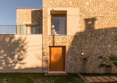 VIVIENDA ES CAPDELLÀ